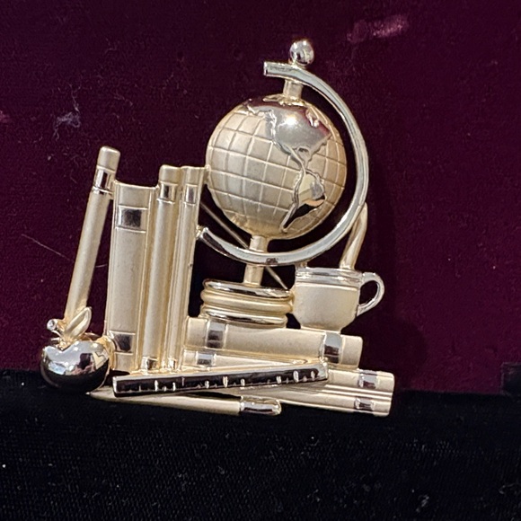 Jewelry - Gold Desk Globe & Books Decorative Accent Pin